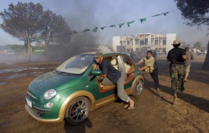 Auto elettrica trovata nel bunker di Gheddafi