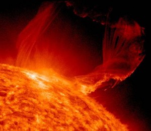 Astronomia: Identificate celle coronali molto calde sul Sole