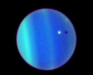 Hubble della NASA fotografa le aurore boreali di Urano